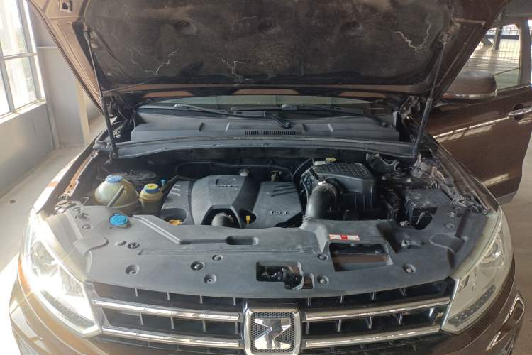 Used Zotye T600 2014 1.5T Manual Luxury Model Engine Bay