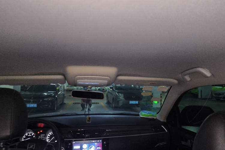 Used Zotye T600 2014 1.5T Manual Luxury Model Headliner