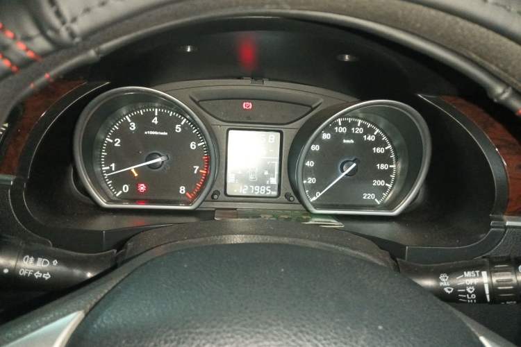 Used Zotye T600 2014 1.5T Manual Elite Edition Instrument Cluster