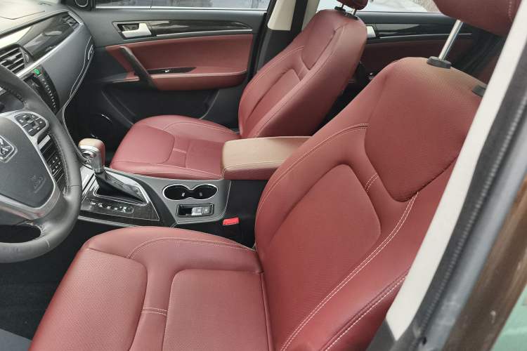 Used Zotye T600 2014 2.0T DCT Luxury Version Left Front Seat