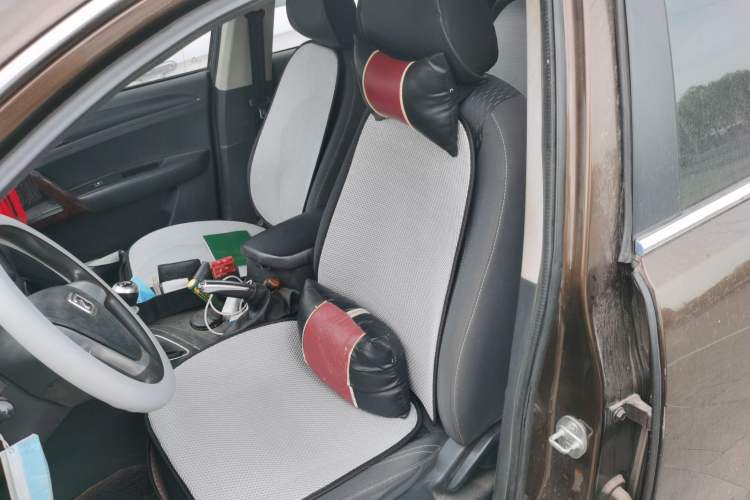 Used Zotye T600 2014 1.5T Manual Elite Edition Left Front Seat