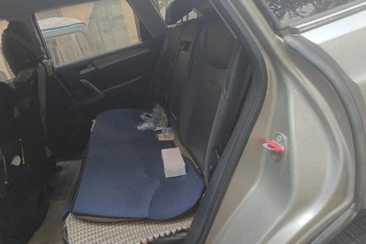 Used Zotye T600 2014 1.5T Manual Luxury Model Left Rear Seat