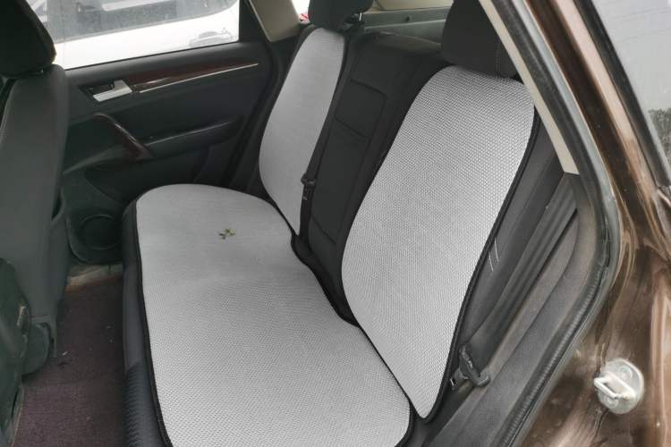 Used Zotye T600 2014 1.5T Manual Elite Edition Left Rear Seat