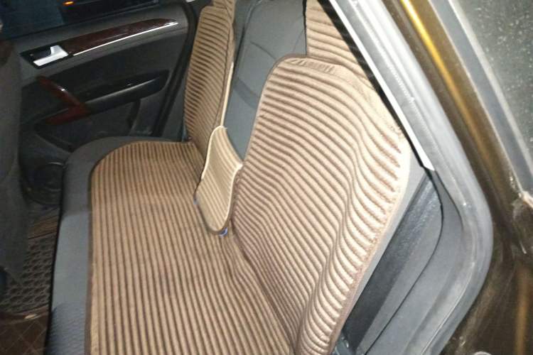 Used Zotye T600 2014 1.5T Manual Elite Edition Left Rear Seat