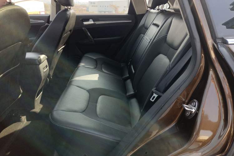 Used Zotye T600 2014 1.5T Manual Luxury Model Left Rear Seat
