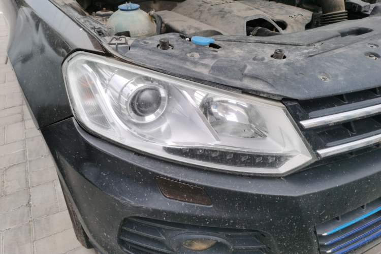 Used Zotye T600 2014 1.5T Manual Elite Edition Right Front Headlight