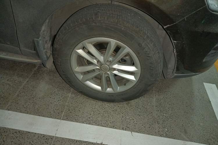 Used Zotye T600 2014 1.5T Manual Elite Edition Right Front Wheel Hub
