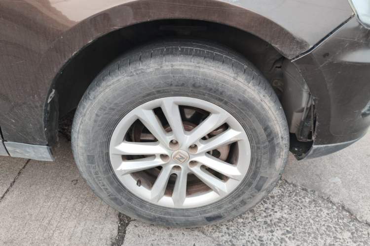 Used Zotye T600 2014 1.5T Manual Luxury Model Right Front Wheel Hub