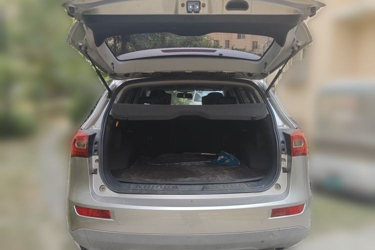 Used Zotye T600 2014 1.5T Manual Luxury Model Trunk
