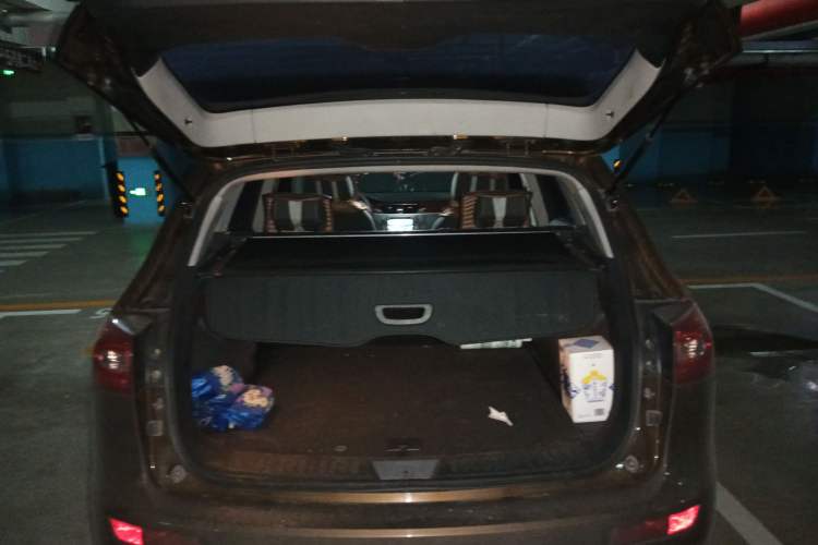 Used Zotye T600 2014 1.5T Manual Elite Edition Trunk