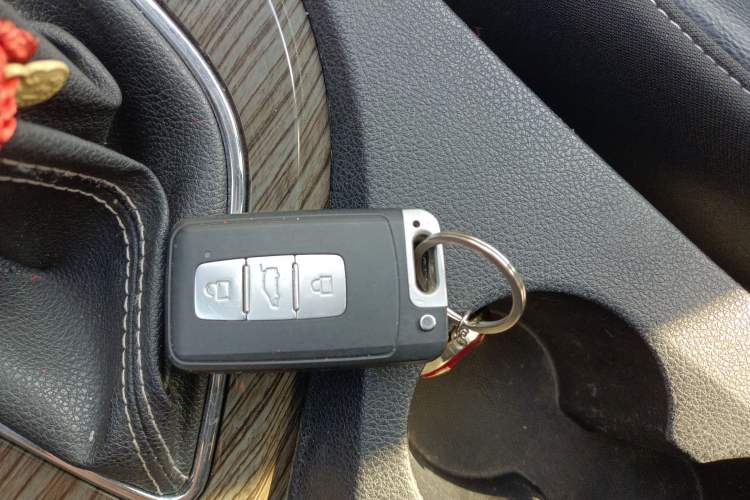 Used Zotye T600 2014 1.5T Manual Luxury Model Vehicle Key