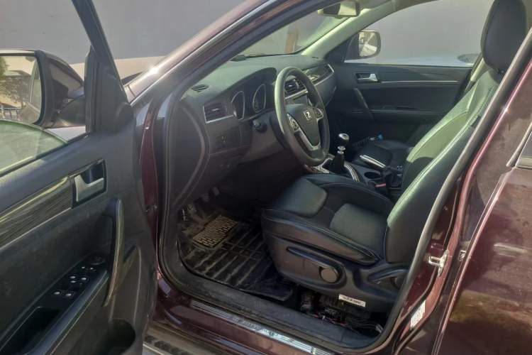 Used Zotye T600 2014 1.5T Manual Luxury Model Driver Seat