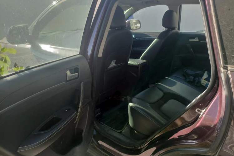 Used Zotye T600 2014 1.5T Manual Luxury Model Left Rear Seat