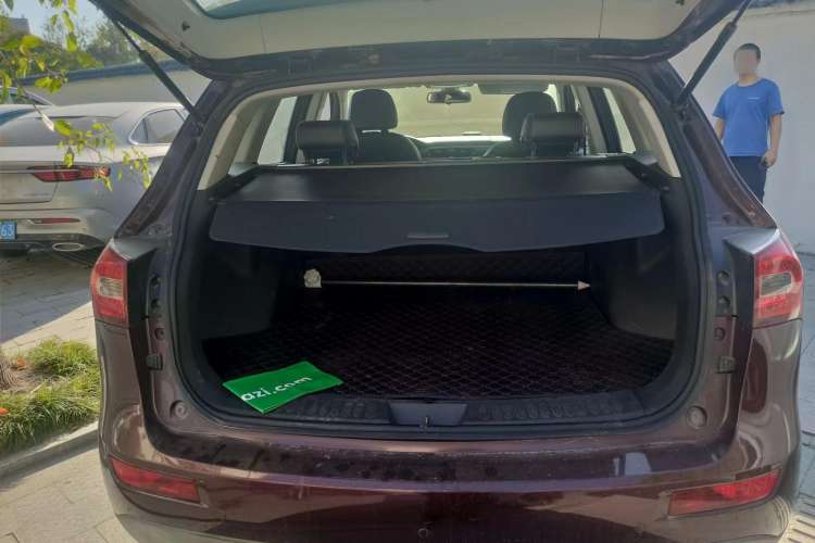 Used Zotye T600 2014 1.5T Manual Luxury Model Trunk