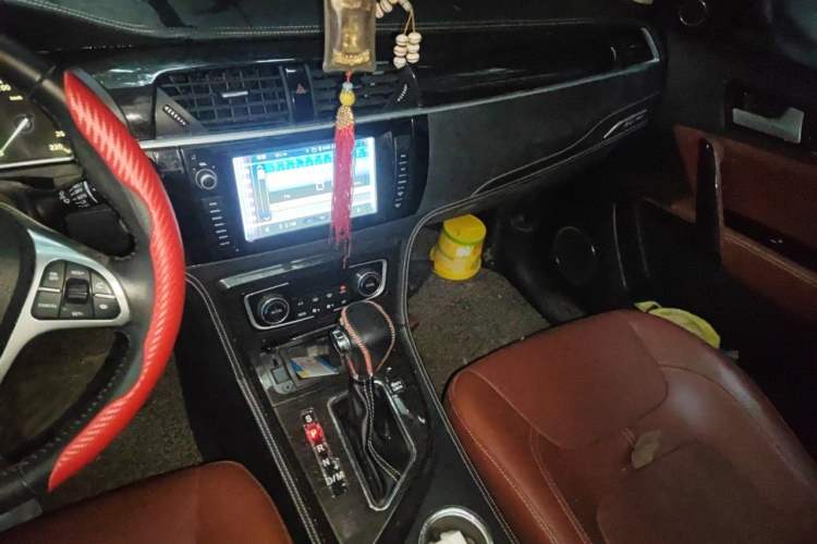 Used Zotye T600 2014 2.0T DCT Luxury Version Audio And AC Panel