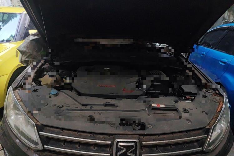 Used Zotye T600 2014 2.0T DCT Luxury Version Engine Bay