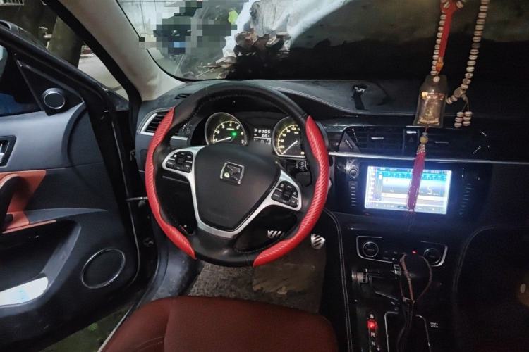 Used Zotye T600 2014 2.0T DCT Luxury Version Steering Wheel