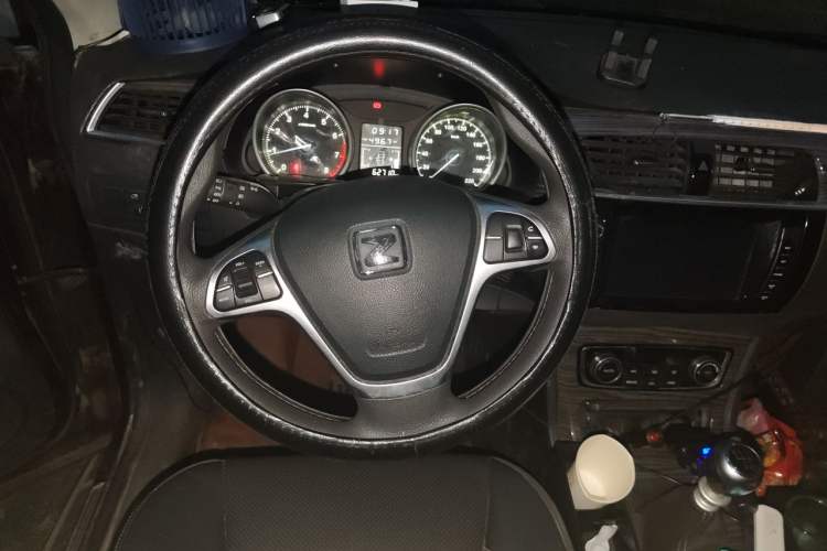 Used Zotye T600 2014 1.5T Manual Luxury Model Steering Wheel