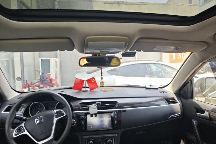 Used Zotye T600 2014 1.5T Manual Flagship Version Headliner