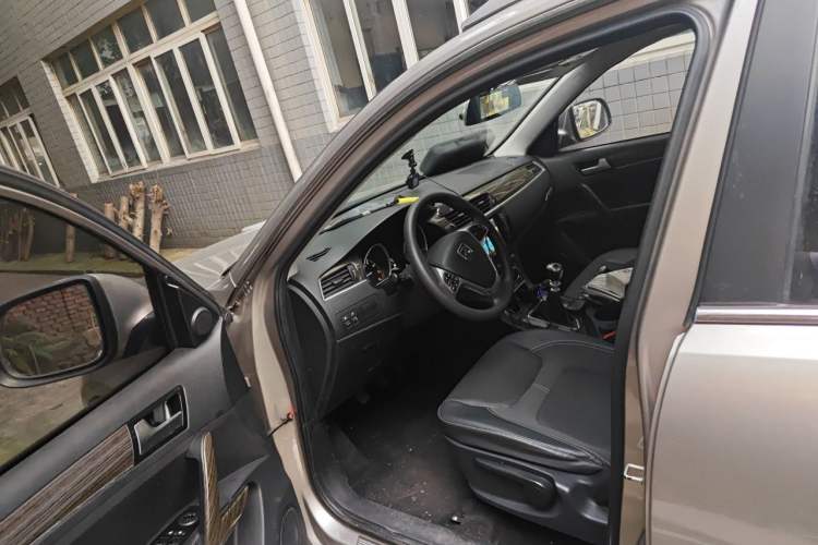 Used Zotye T600 2014 1.5T Manual Luxury Model Driver Seat