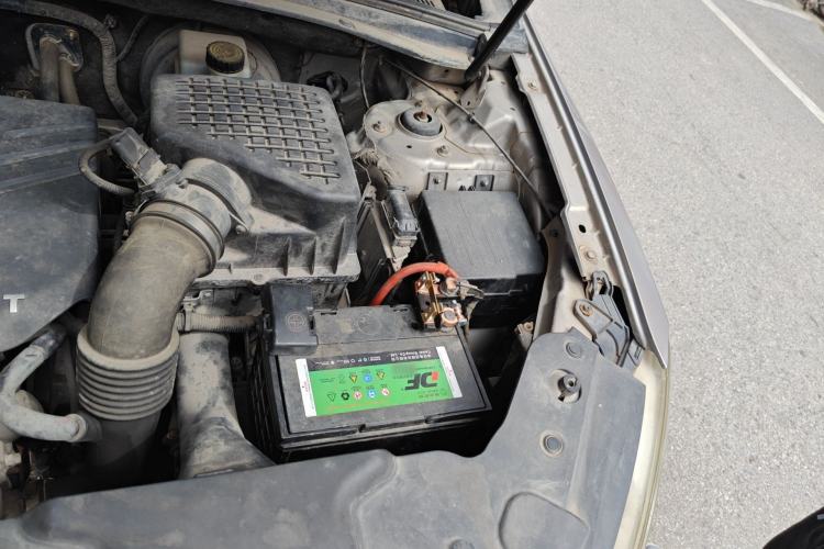 Used Zotye T600 2014 1.5T Manual Elite Edition Engine Bay Left