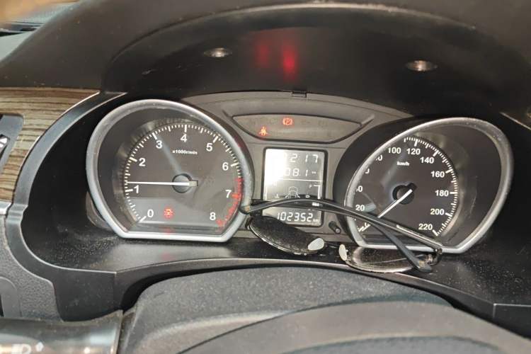 Used Zotye T600 2014 1.5T Manual Luxury Model Instrument Cluster