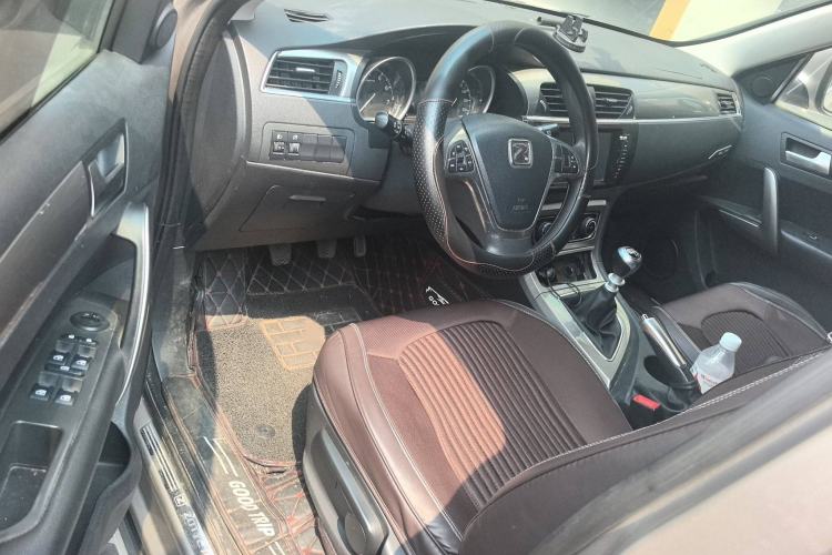 Used Zotye T600 2014 1.5T Manual Luxury Model Interior 4