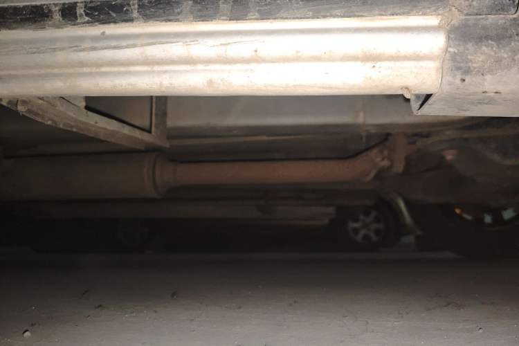 Used Zotye T600 2014 1.5T Manual Flagship Version Chassis Front Right