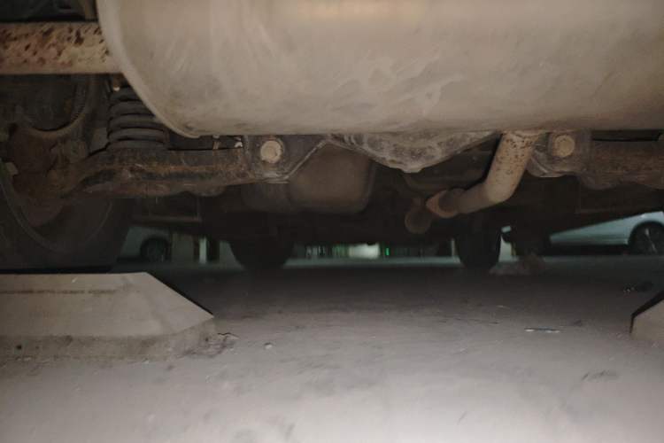 Used Zotye T600 2014 1.5T Manual Flagship Version Chassis Rear