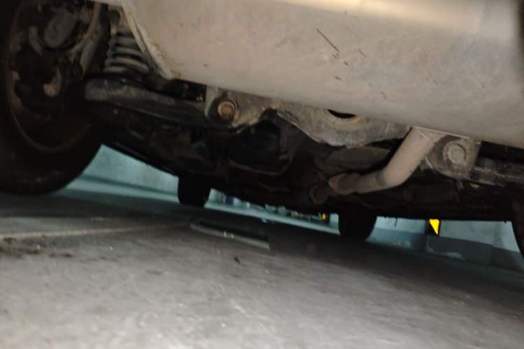 Used Zotye T600 2014 1.5T Manual Flagship Version Chassis Rear