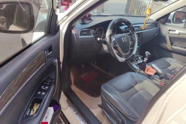 Used Zotye T600 2014 1.5T Manual Luxury Model Driver Seat