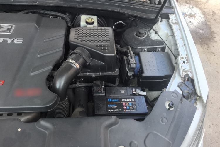 Used Zotye T600 2014 2.0T DCT Luxury Version Engine Bay Left