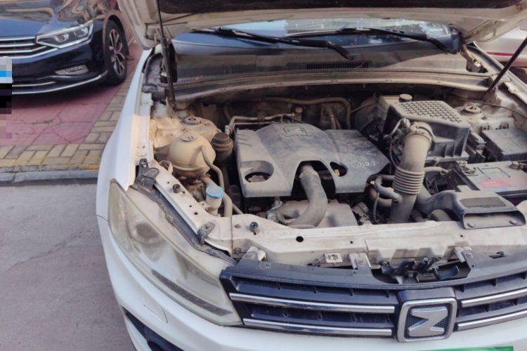 Used Zotye T600 2014 1.5T Manual Luxury Model Engine Bay Right
