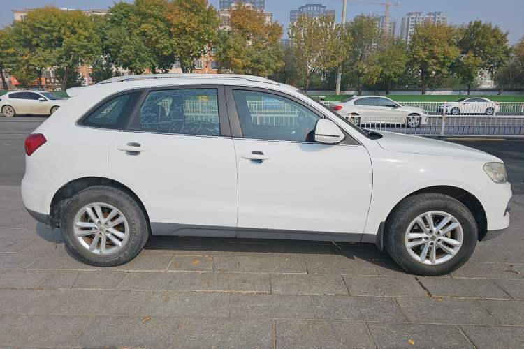 Used Zotye T600 2014 1.5T Manual Luxury Model Exterior 2