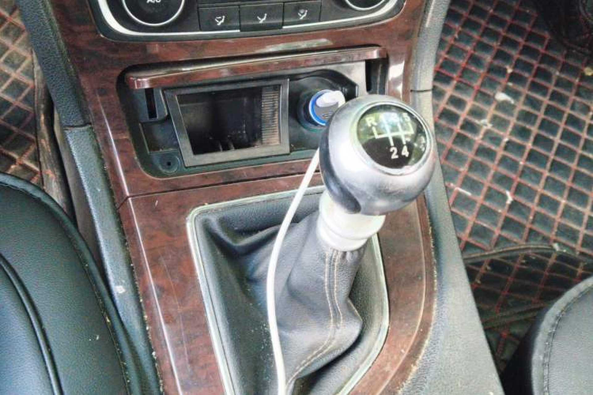 Used Zotye T600 2014 1.5T Manual Elite Edition Gear Lever