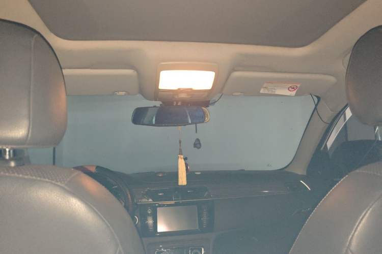 Used Zotye T600 2014 1.5T Manual Luxury Model Headliner