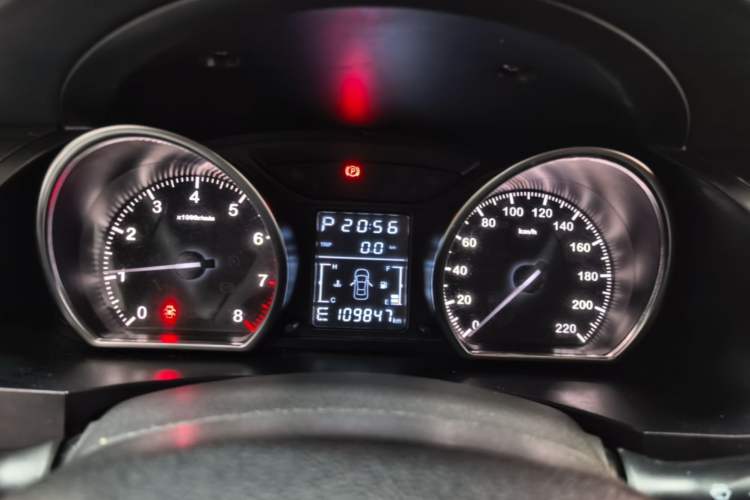 Used Zotye T600 2014 2.0T DCT Luxury Version Instrument Cluster