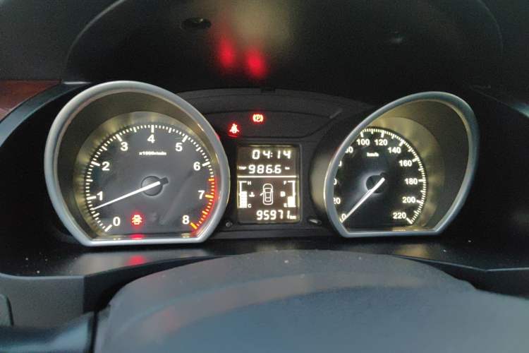 Used Zotye T600 2014 1.5T Manual Elite Edition Instrument Cluster