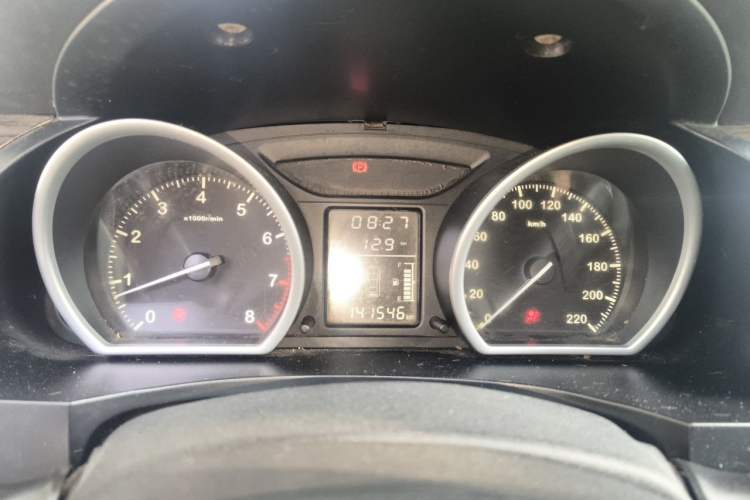 Used Zotye T600 2014 1.5T Manual Flagship Version Instrument Cluster