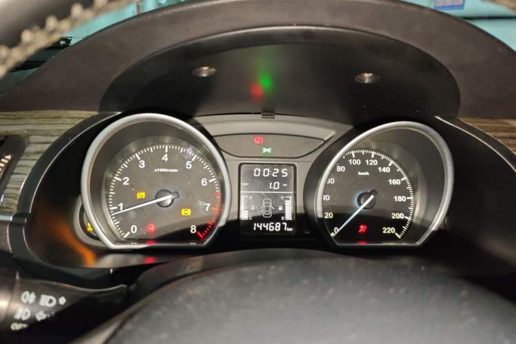 Used Zotye T600 2014 1.5T Manual Flagship Version Instrument Cluster