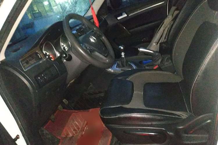 Used Zotye T600 2014 1.5T Manual Luxury Model Left Front Seat