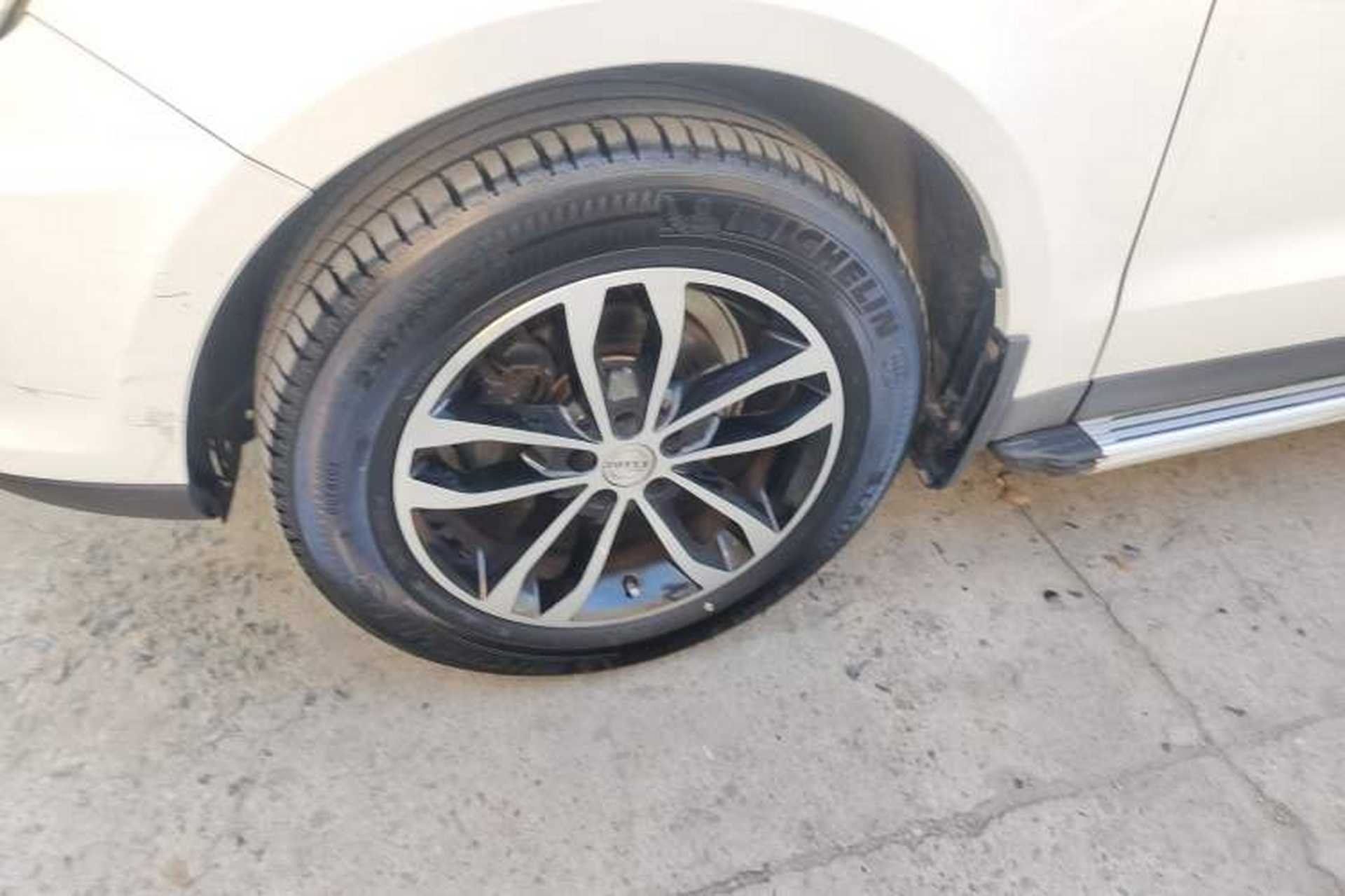 Used Zotye T600 2014 2.0T DCT Luxury Version Left Front Wheel Hub