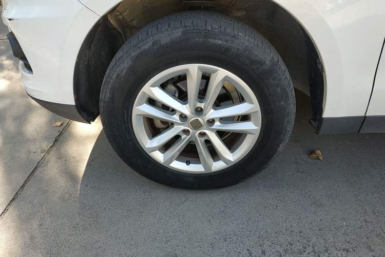 Used Zotye T600 2014 1.5T Manual Elite Edition Left Front Wheel Hub