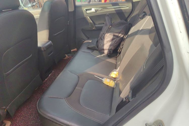 Used Zotye T600 2014 1.5T Manual Luxury Model Left Rear Seat