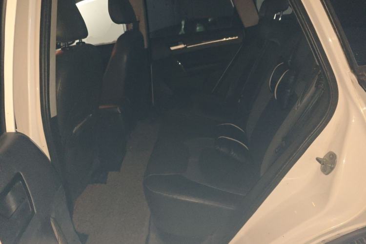 Used Zotye T600 2014 1.5T Manual Luxury Model Left Rear Seat