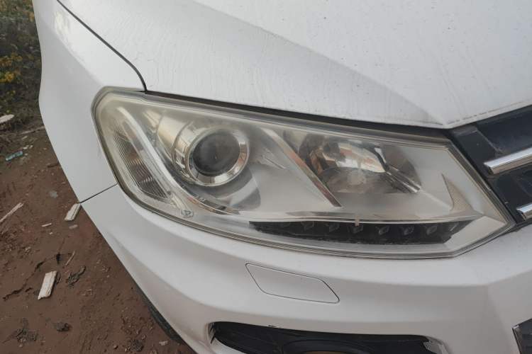 Used Zotye T600 2014 1.5T Manual Elite Edition Right Front Headlight