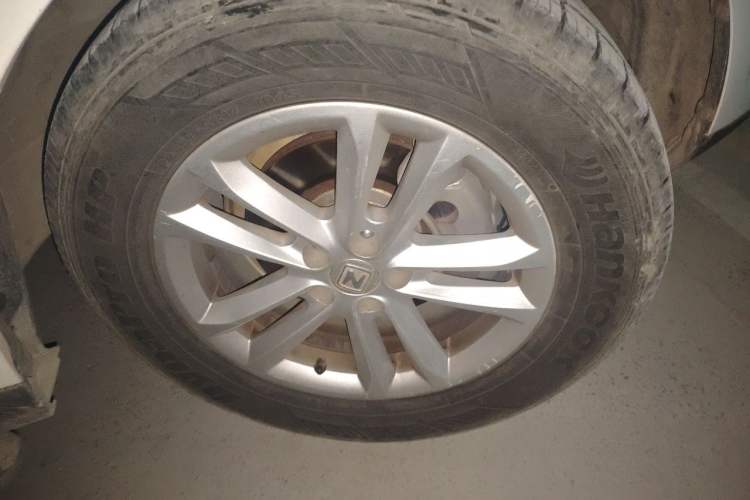 Used Zotye T600 2014 1.5T Manual Flagship Version Right Front Wheel Hub