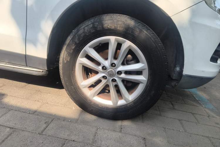 Used Zotye T600 2014 1.5T Manual Flagship Version Right Front Wheel Hub