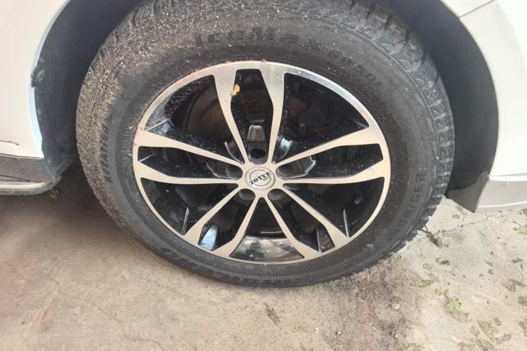 Used Zotye T600 2014 2.0T DCT Luxury Version Right Front Wheel Hub