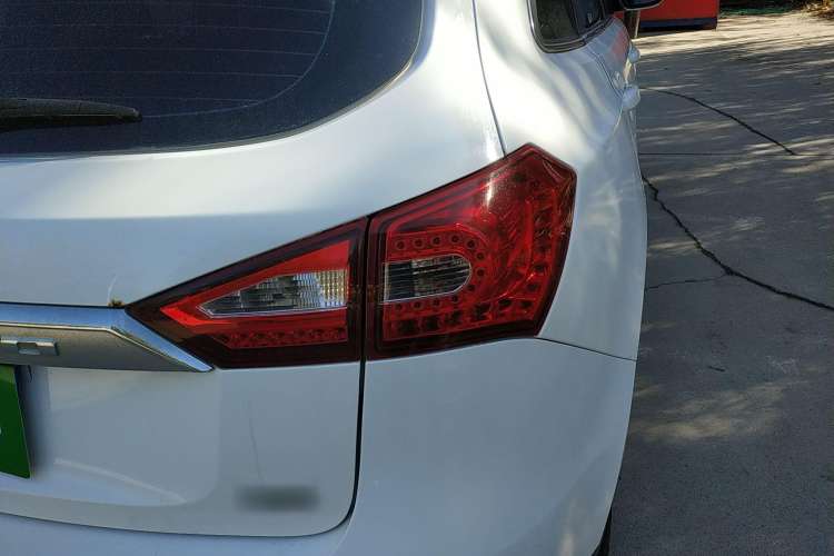 Used Zotye T600 2014 1.5T Manual Elite Edition Right Rear Taillight
